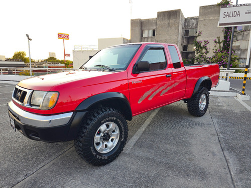 Frontier 4x4 Estandar 4 Cil Cabina Y Media