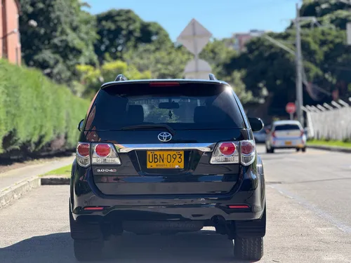Toyota Fortuner 3.0 Sr5 169 hp