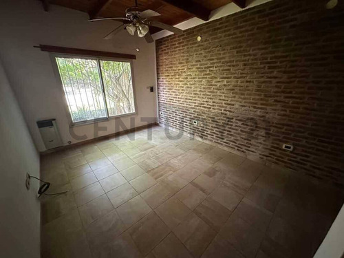 Pventa De Casa 2 Ambientes 4 Dormitorios, Granadero Baigorria ...