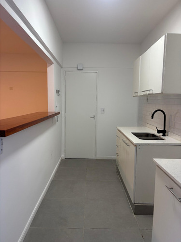 Venta Pb Refaccionado A Nuevo: Dos Jardines Privados Y Ubicación Premium