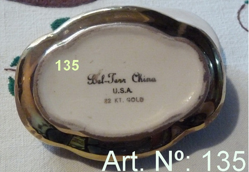 Imagen 2 de 2 de 135 - Polvera Bell Terr China Oro 22 Qts Usa