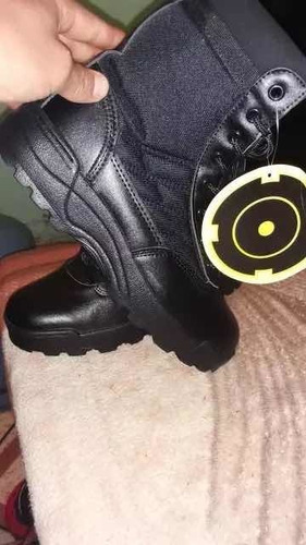 Imagen 6 de 6 de Botas De Militar O Policías, La Marca Es Swat Y Varios Size.