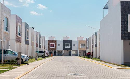 Casa En San Juan Cuautlancingo Centro