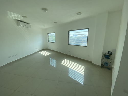 Bodega En Venta En Bella Vista En Monterrey