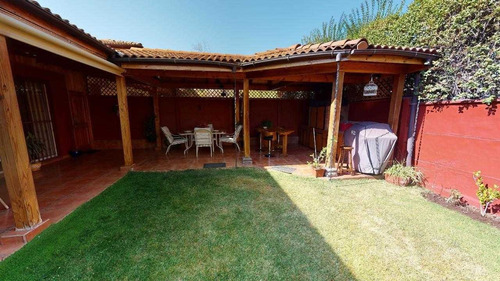 Impecable, Muy Bien Emplazada, Cercana A Colegio Dunalastair