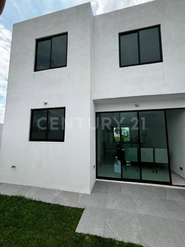 Propiedad Residencial De Lujo En Ocoyoacac