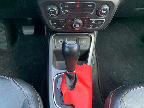 Jeep Compass 2.0 16V FLEX LONGITUDE AUTOMÁTICO