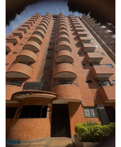Apto Laureles 3 Alcobas Con Baño Cada Uno(mls#253146)