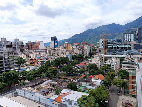 Apartamento En Bello Campo Con Puesto De Estacionamiento