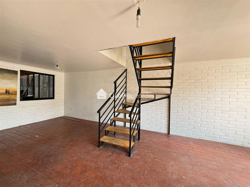 Casa En Venta En Comuna De Maipú