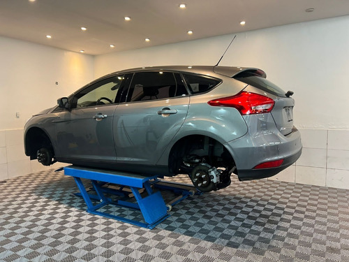 Imagen 11 de 14 de Ford Focus