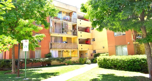 Barrio Las Rosas / Metro Monte Tabor