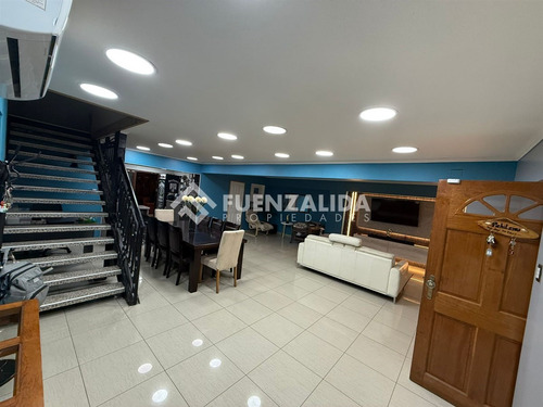 Espectacular Casa En Venta De 3 Dorm. En Lo Espejo