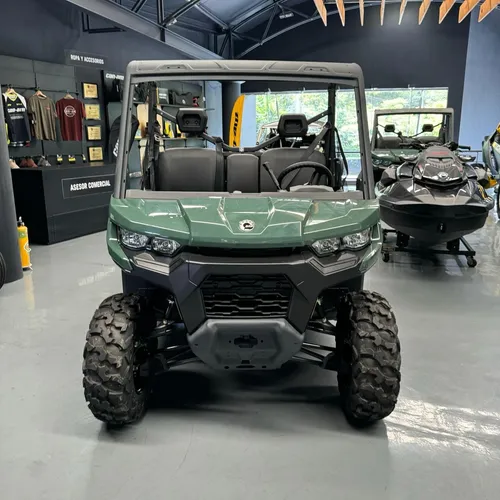 Can-am Defender Hd7 Base 2024