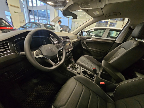 Volkswagen Tiguan Allspace 2.0 Tsi Life 4Motion Dsg