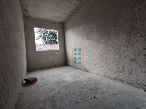Sobrado Com Três Quartos Ampla Sala E Cozinha Prox. Ao Corpo De Bombeiros Do Sitio Cercado - So1233