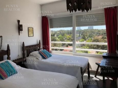 Apartamento Duplex En Venta En Playa Mansa- Ref: 308