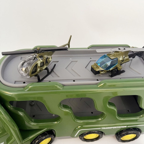 Veículo Militar de Brinquedo 8 em 1 com 6 Modelos de Soldados Verde Toygagade