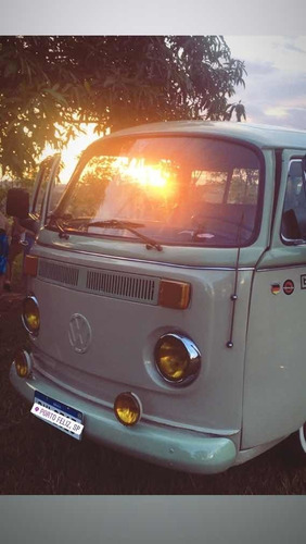 Imagem 1 de 7 de Volkswagen Kombi Caipirinha