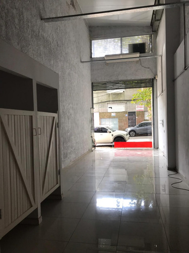 Oportunidad En Zona Mayorista Próximo Arenal Grande.