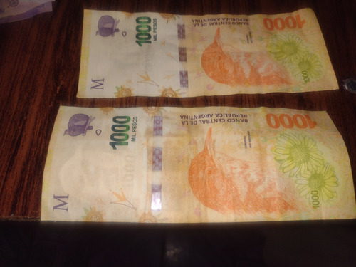 Imagen 2 de 2 de Billete Con Falla