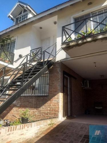 Imagen 2 de 12 de Casa En Venta,