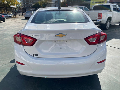 Imagen 5 de 15 de Chevolet Cruze Ls 1.4 Turbo 2018
