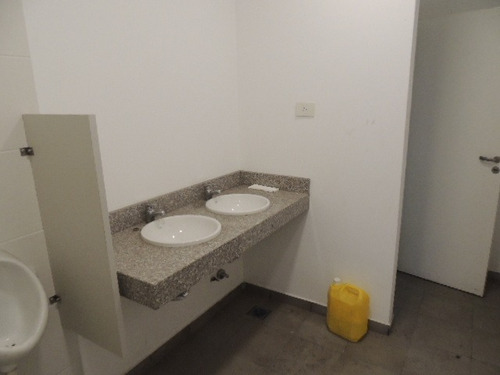 Imagen 10 de 19 de Deposito Aaa Nuevo 2200 M2