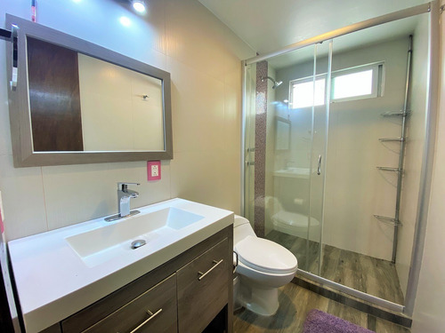 Imagen 14 de 24 de Casa En Calle Cerrada En Venta En Lomas Del Olivo