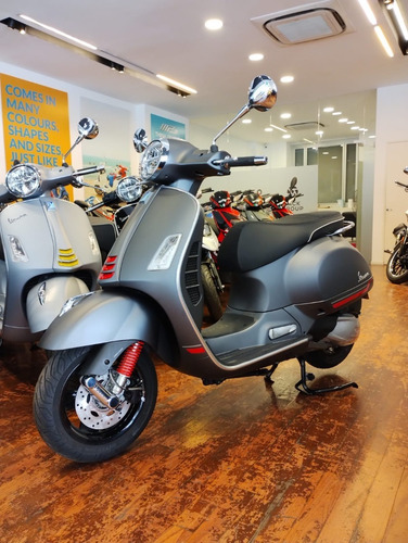 Imagen 1 de 15 de Vespa Gts 300 Super 300 Sport Entrega Inmediata!!!!