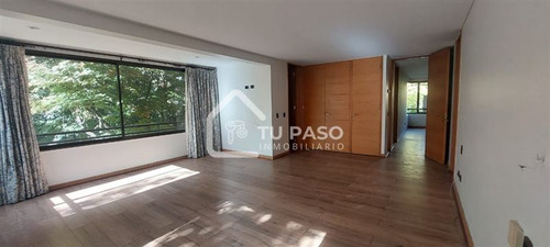 Departamento En Venta De 5 Dorm. En Lo Barnechea