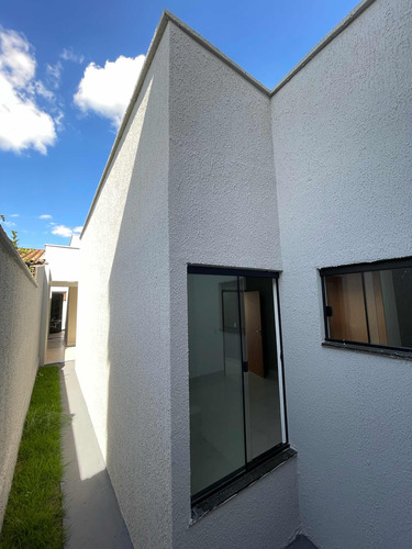 Casa 2/4 Sendo 1 Suite Residencial Santa Fe - R$ 300 Mil