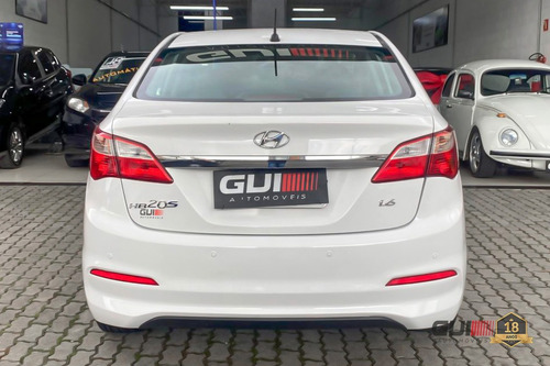 Hyundai HB20S 1.6 Comfort Plus Flex 4p