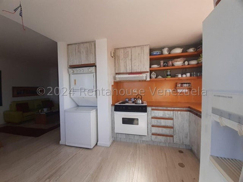 Venta De Apartamento En La Avenida Aldonza Manrique Playa Ángel Pampatar