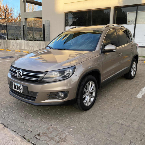 Volkswagen Tiguan 2.0 Sport & Style Tsi 200cv 2012