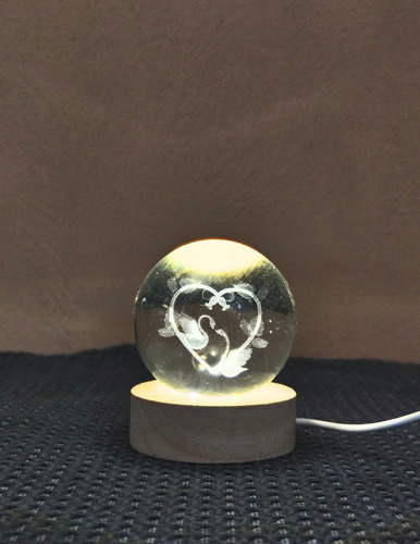 Esfera De Cristal 3d Con Luz Led, Cisnes Enamorados