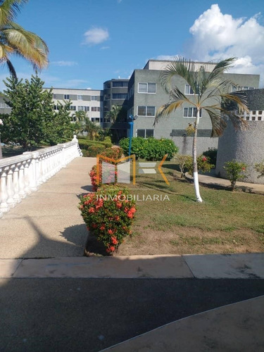 Imagen 10 de 14 de Mk Inmobiliaria Vende Hermoso Apartamento Duplex En Rio Chico, Residencias Puerto Plata/04140314977