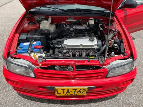 Mitsubishi Lancer 1.6 Glxi