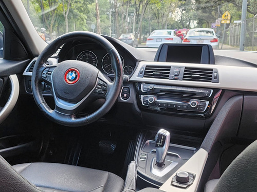 BMW Serie 3 2.0 320ia At