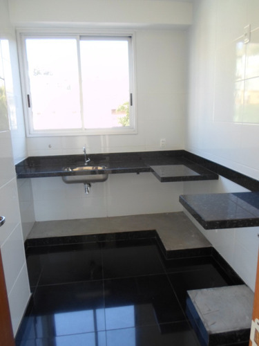 Cobertura Com 3 Quartos Para Comprar No Nova Granada Em Belo Horizonte/mg - Vis275