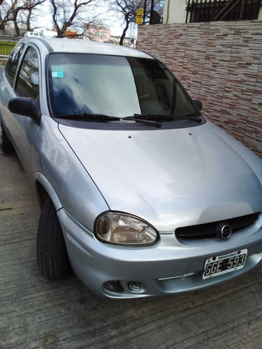 Imagen 2 de 5 de Chevrolet Corsa Classic 1.6 Gl Aa Dh 2007