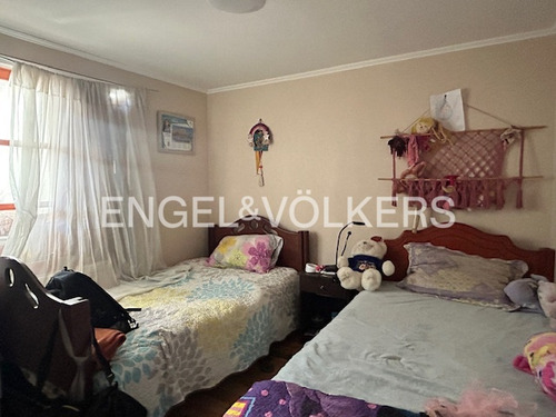 Terreno Con Casa En Magisterio