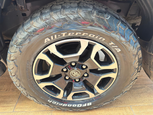 Toyota Hilux 2.8 SRX 4X4 CD 16V DIESEL 4P AUTOMÁTICO