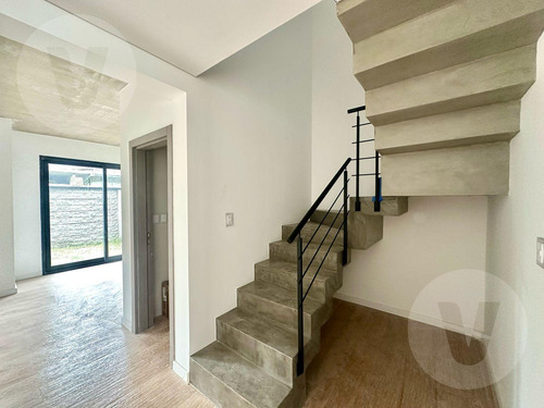 Duplex En Venta - Complejo Canning Exclusivo