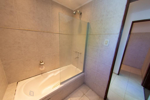 Dúplex En Venta En La Plata, 3 Dormitorios