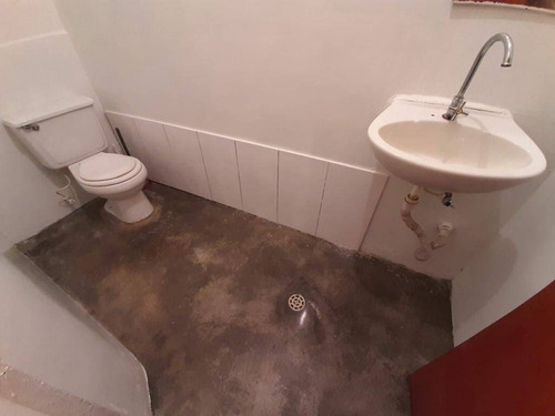 Imagen 5 de 7 de Mh Local En Alquiler Los Colorados 60 Mts2