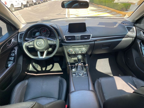 Imagen 14 de 15 de Mazda 3 2018 S Grand Touring