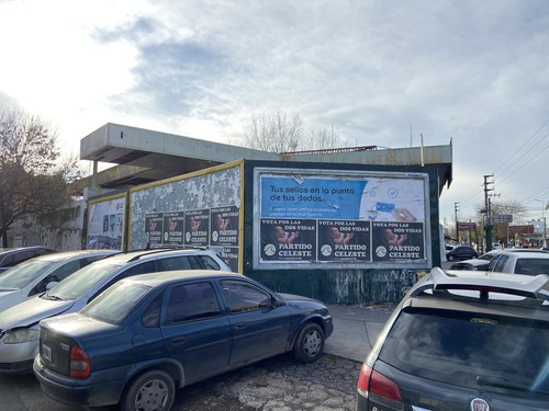 Imagen 8 de 19 de Estación De Servicio En Importante Esquina Con 98m En Ituzaingó