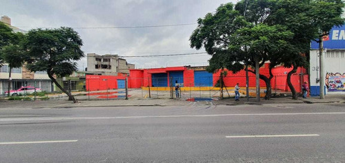 Imagen 1 de 13 de Local Comercial / Bodega En Renta Iztapalapa