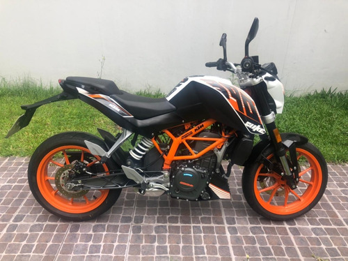 Moto Usada Duke 390 - Año 2017 - 8560 Kms - Urquiza Motos
